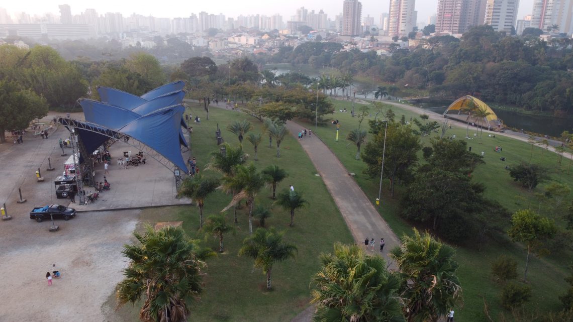 Voamos: Parque Central Voamos: Parque Central