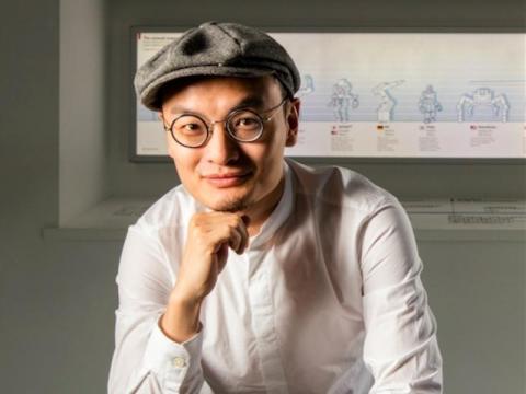 “O mundo é burro… eu também”: a frase que Frank Wang levou 10 anos para completar